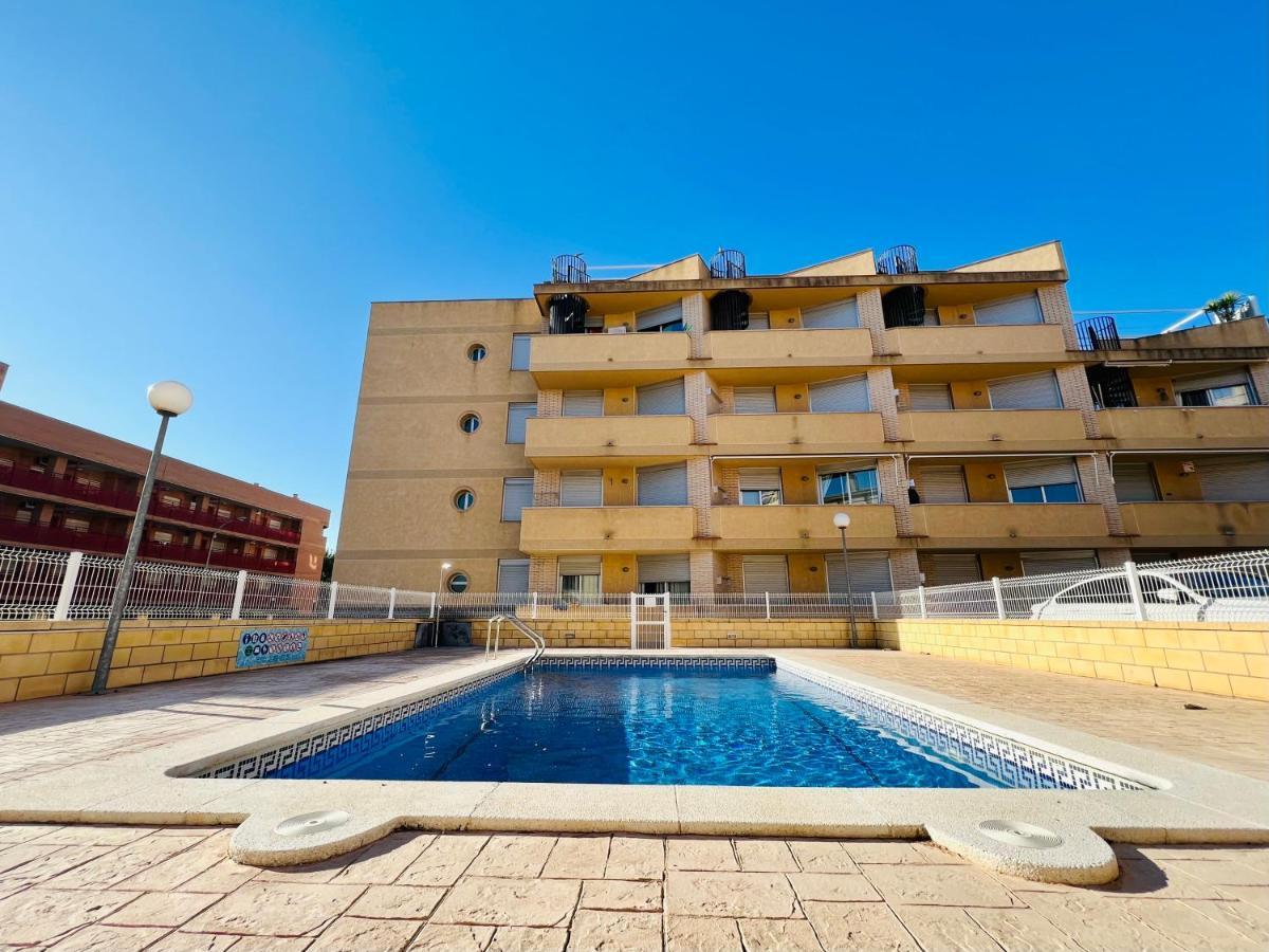 Apartamento Familiar Con Piscina A Un Paso De Playa Cala Sirenas Миами-Плайя Экстерьер фото